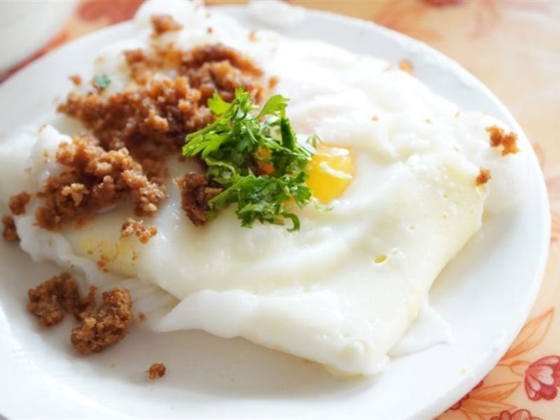 Egg rice rolls